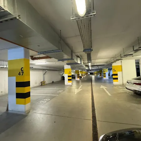 Lubelska Skyres View & Free Parking *